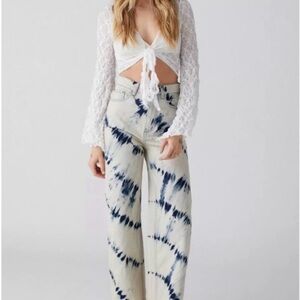 BDG Urban Outfitters bleached high & wide jeans size 24